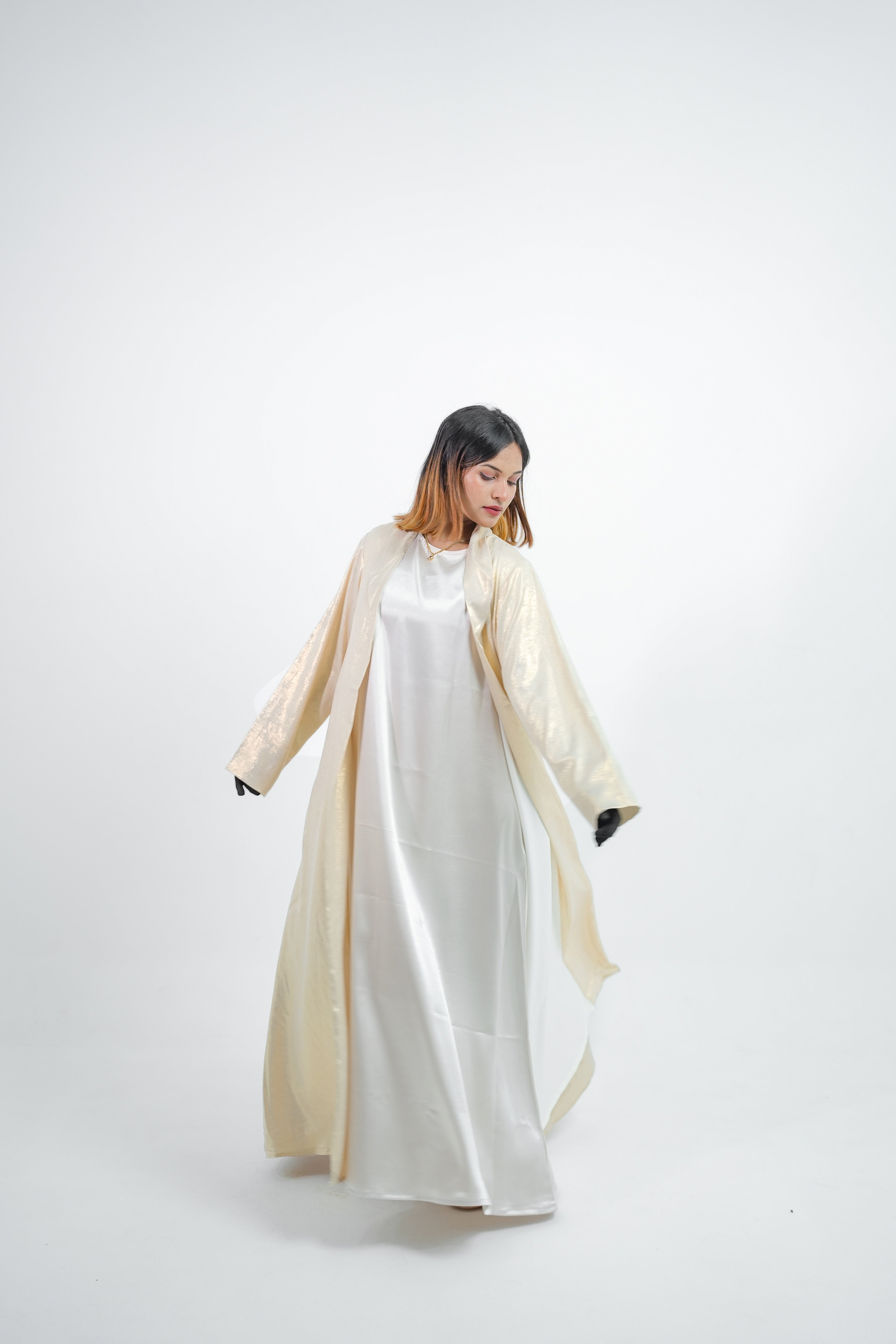 Pearl Shimmer Open Abaya detail - YAARA